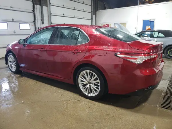 4T1F11AK9LU906587 2020 TOYOTA CAMRY - Image 2