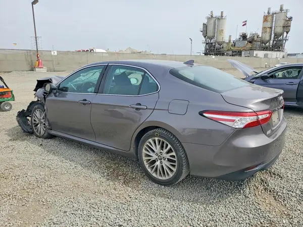 4T1F11AK9LU917315 2020 TOYOTA CAMRY - Image 2