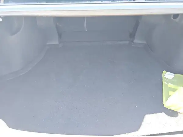 4T1F11AK9MU546903 2021 TOYOTA CAMRY - Image 2