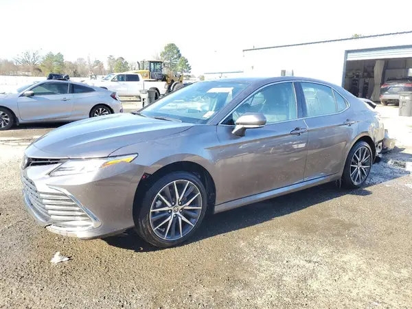 4T1F11AK9PU187573 2023 TOYOTA CAMRY - Image 1