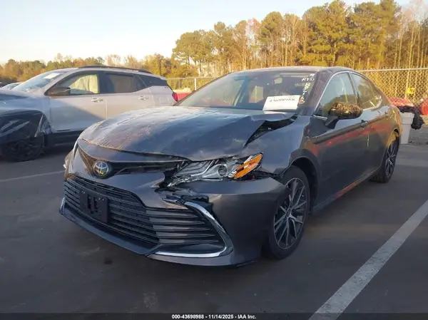 4T1F11AK9PU802123 2023 TOYOTA CAMRY - Image 2