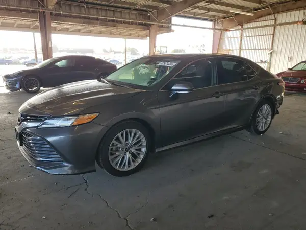 4T1F11AKXLU860655 2020 TOYOTA CAMRY - Image 1