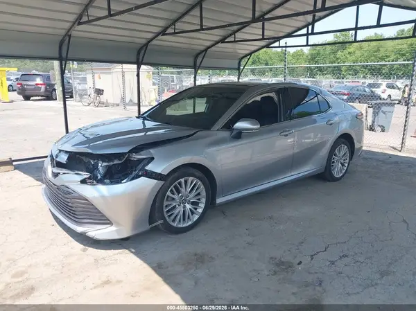 4T1F11AKXLU876581 2020 TOYOTA CAMRY - Image 2