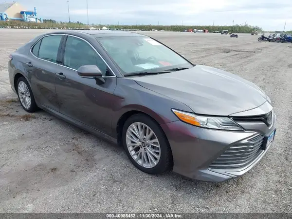4T1F11AKXLU884860 2020 TOYOTA CAMRY - Image 1