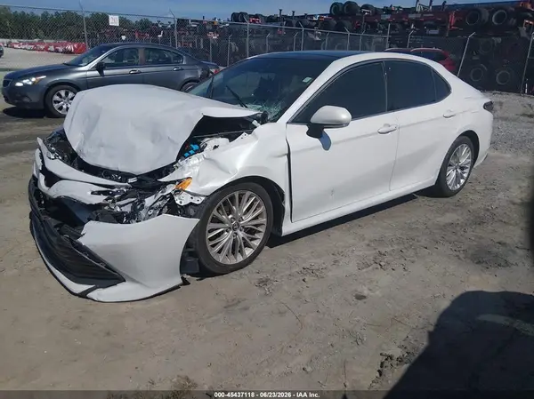 4T1F11AKXLU930686 2020 TOYOTA CAMRY - Image 2