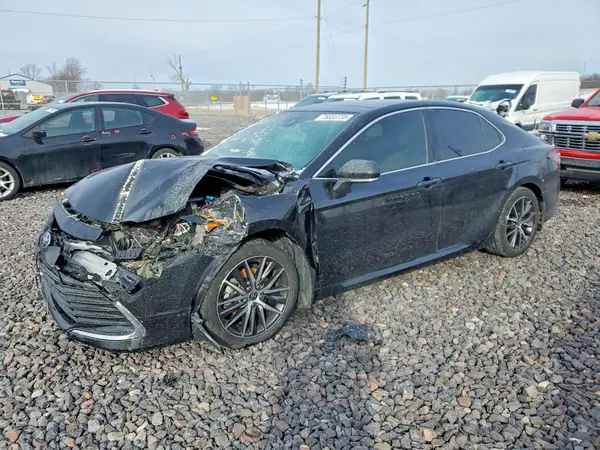 4T1F11AKXMU470365 2021 TOYOTA CAMRY - Image 1