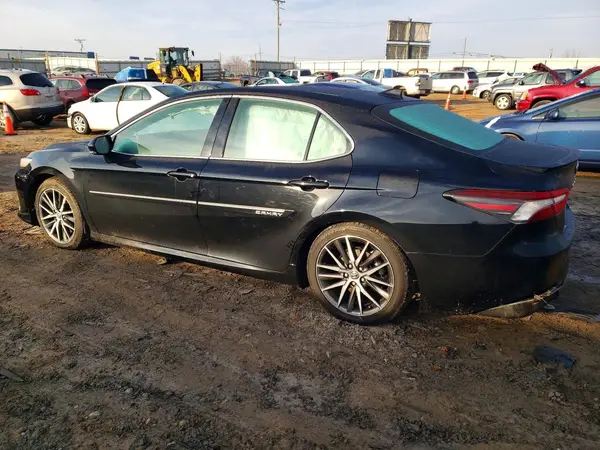 4T1F11AKXMU537983 2021 TOYOTA CAMRY - Image 2