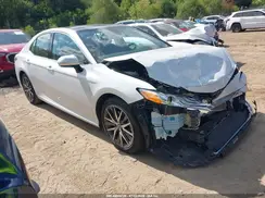 4T1F11AKXNU058786 2022 TOYOTA CAMRY
