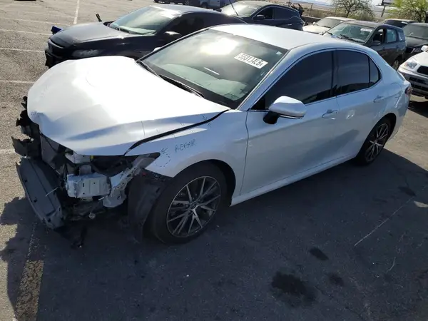 4T1F11AKXPU184861 2023 TOYOTA CAMRY - Image 1