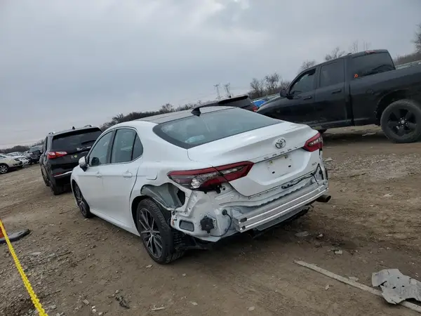 4T1F11AKXPU743843 2023 TOYOTA CAMRY - Image 2