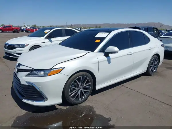 4T1F11AKXPU758648 2023 TOYOTA CAMRY - Image 2
