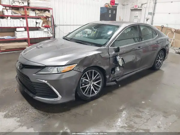 4T1F11AKXPU779189 2023 TOYOTA CAMRY - Image 2