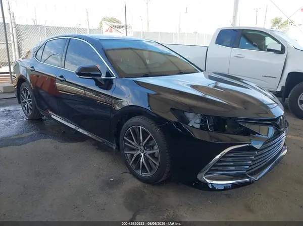 4T1F11AKXPU808299 2023 TOYOTA CAMRY - Image 1