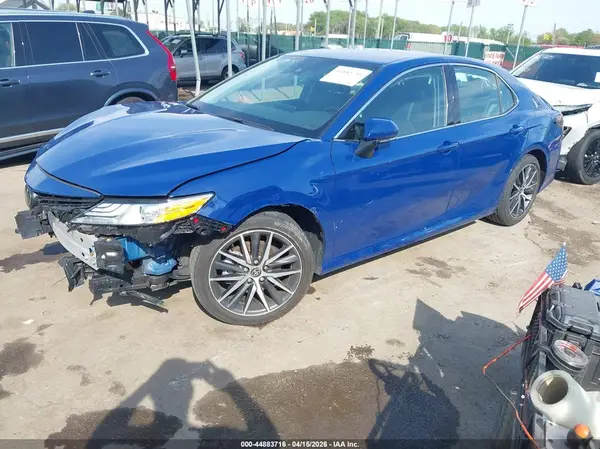 4T1F11AKXRU189268 2024 TOYOTA CAMRY - Image 2