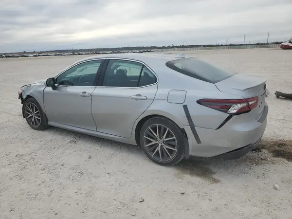 4T1F11AKXRU243541 2024 TOYOTA CAMRY - Image 2
