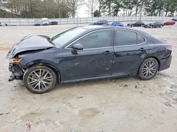 4T1F11AKXRU851334 2024 TOYOTA CAMRY - Image 1