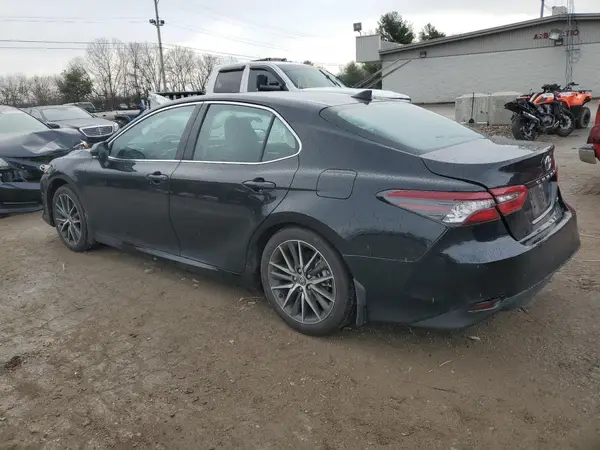 4T1F11AKXRU879862 2024 TOYOTA CAMRY - Image 2