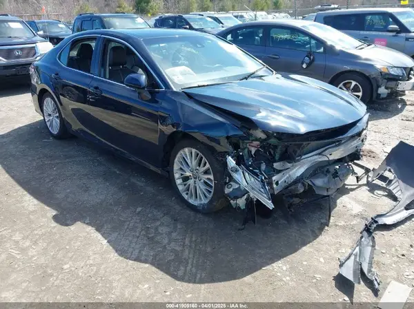 4T1F11BK0LU001167 2020 TOYOTA CAMRY - Image 1