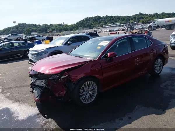 4T1F11BK0LU016218 2020 TOYOTA CAMRY - Image 2