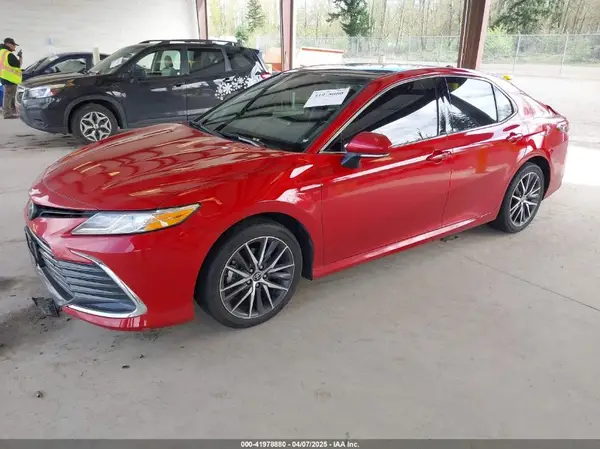 4T1F11BK0PU074917 2023 TOYOTA CAMRY - Image 2