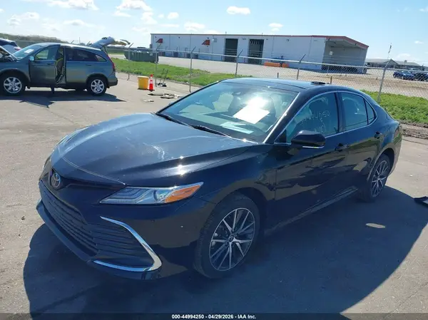 4T1F11BK0PU093368 2023 TOYOTA CAMRY - Image 2