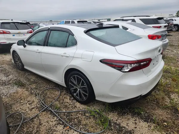 4T1F11BK0PU107995 2023 TOYOTA CAMRY - Image 2