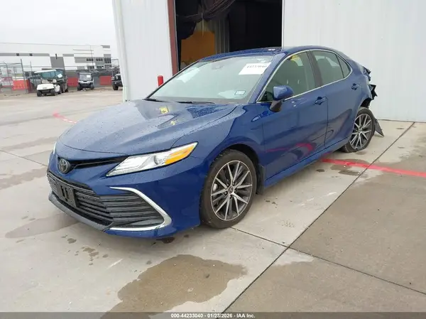 4T1F11BK0RU120832 2024 TOYOTA CAMRY - Image 2