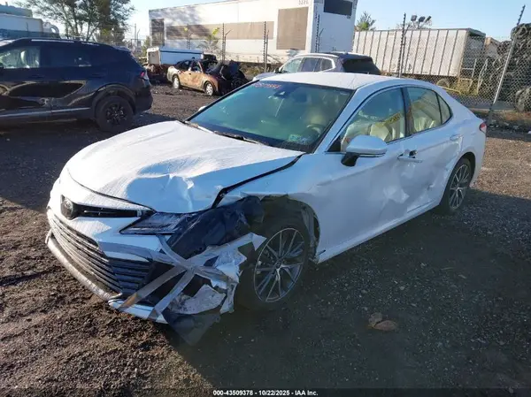 4T1F11BK1PU083318 2023 TOYOTA CAMRY - Image 2