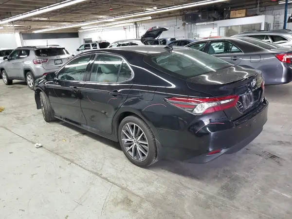 4T1F11BK1PU083660 2023 TOYOTA CAMRY - Image 2
