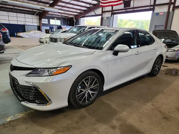 4T1F11BK1PU106788 2023 TOYOTA CAMRY - Image 1