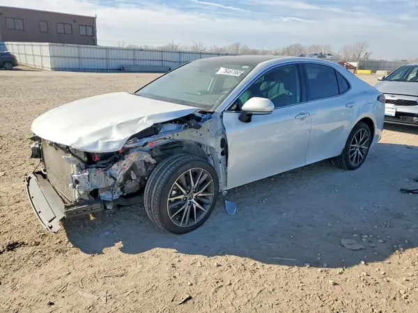 4T1F11BK1RU121293 2024 TOYOTA CAMRY - Image 1