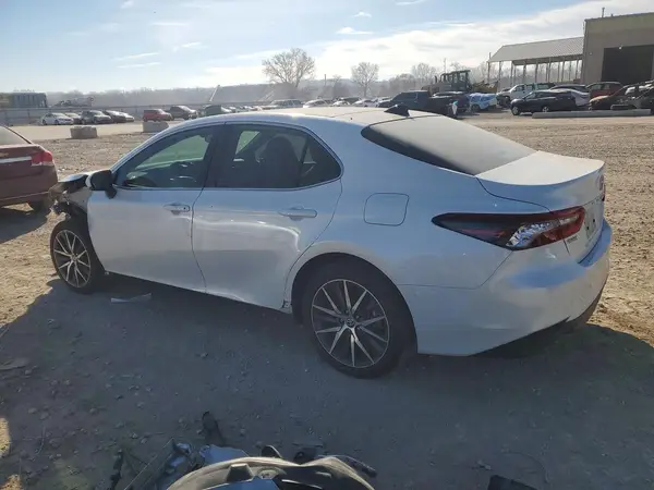 4T1F11BK1RU121293 2024 TOYOTA CAMRY - Image 2