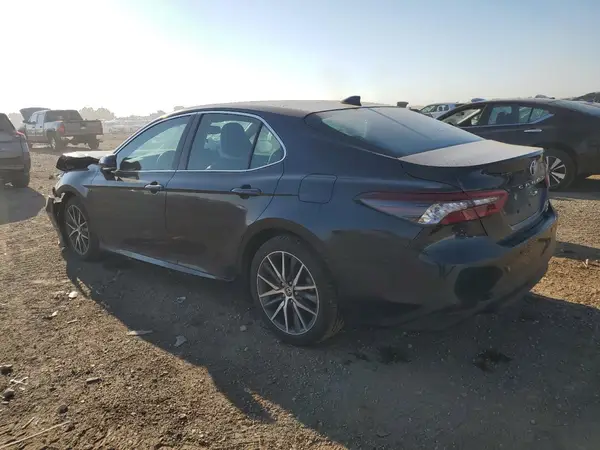 4T1F11BK2MU039498 2021 TOYOTA CAMRY - Image 2