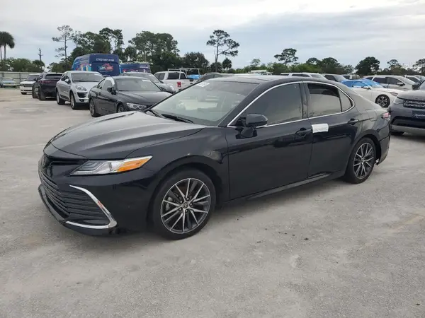 4T1F11BK2PU103964 2023 TOYOTA CAMRY - Image 1