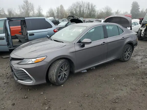 4T1F11BK2RU114109 2024 TOYOTA CAMRY - Image 1