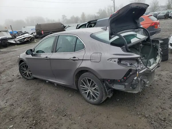 4T1F11BK2RU114109 2024 TOYOTA CAMRY - Image 2