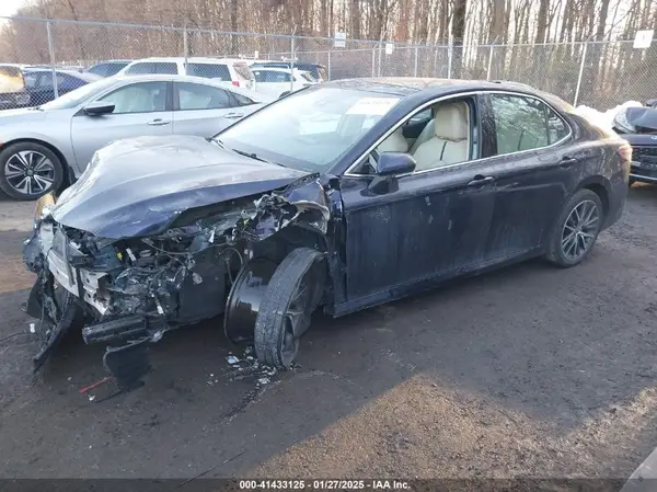 4T1F11BK3MU029336 2021 TOYOTA CAMRY - Image 2