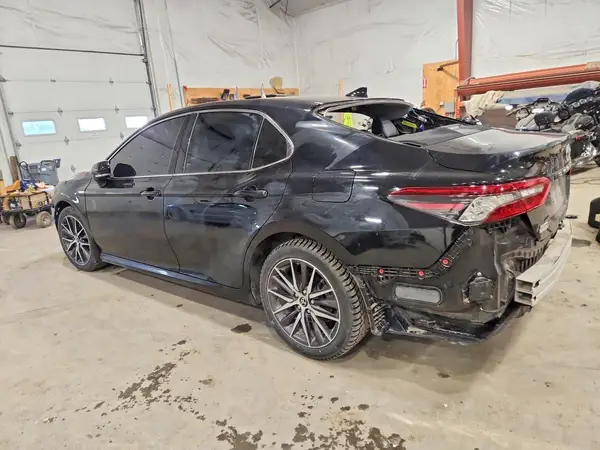 4T1F11BK3MU038263 2021 TOYOTA CAMRY - Image 2