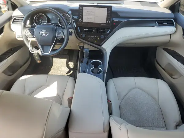 4T1F11BK3NU067490 2022 TOYOTA CAMRY - Image 8
