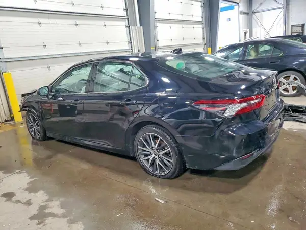 4T1F11BK3RU114930 2024 TOYOTA CAMRY - Image 2