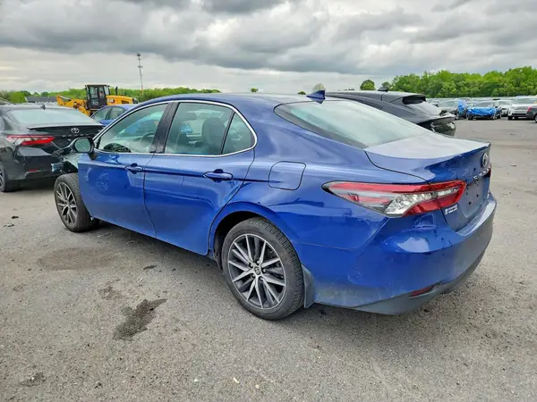4T1F11BK3RU120517 2024 TOYOTA CAMRY - Image 2