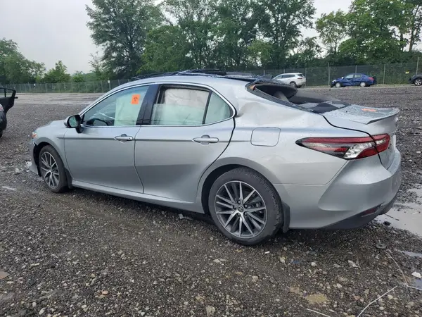4T1F11BK3RU129640 2024 TOYOTA CAMRY - Image 2