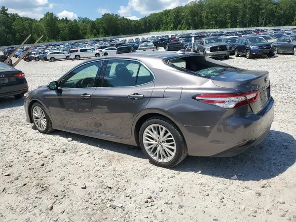 4T1F11BK4LU010258 2020 TOYOTA CAMRY - Image 2