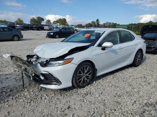 4T1F11BK4NU051458 2022 TOYOTA CAMRY - Image 1