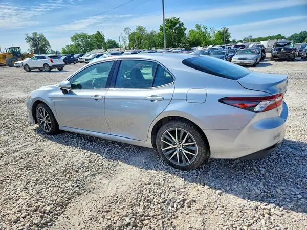 4T1F11BK4PU087900 2023 TOYOTA CAMRY - Image 2