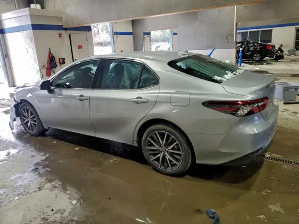 4T1F11BK4PU097679 2023 TOYOTA CAMRY - Image 2