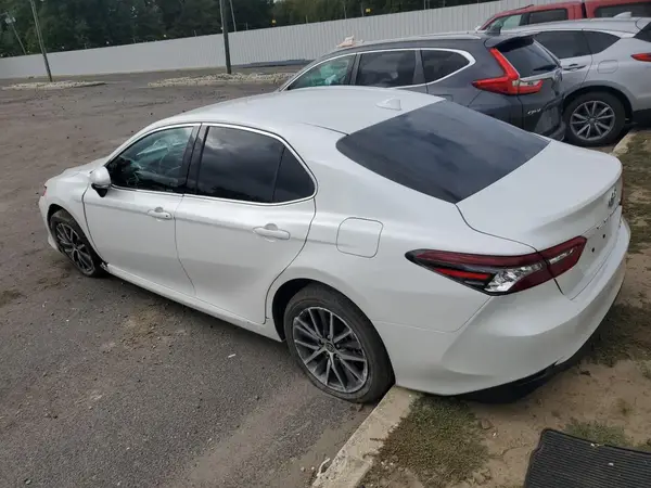 4T1F11BK4RU122664 2024 TOYOTA CAMRY - Image 2