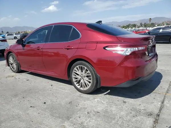 4T1F11BK5LU011810 2020 TOYOTA CAMRY - Image 2