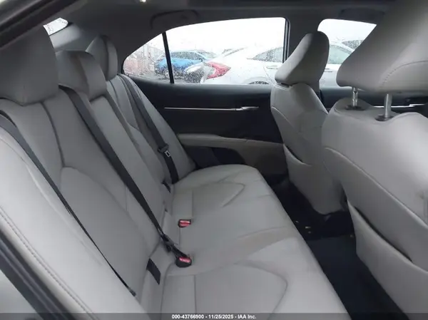 4T1F11BK5NU057821 2022 TOYOTA CAMRY - Image 8