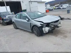 4T1F11BK5NU063327 2022 TOYOTA CAMRY